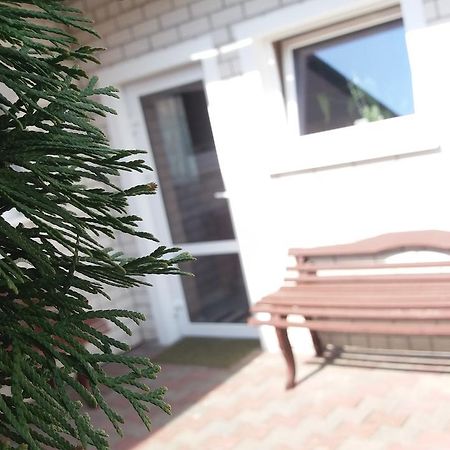 Guest House Uyutnyy Брест Екстер'єр фото
