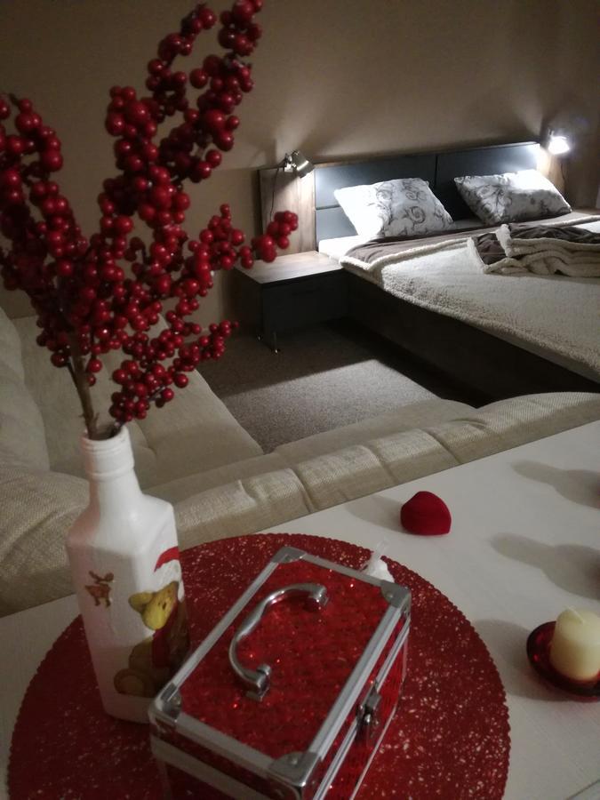 Guest House Uyutnyy Брест Екстер'єр фото